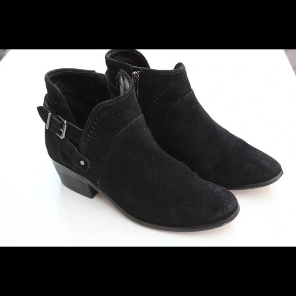 Vince Camuto ankle boots - Picture 1 of 13
